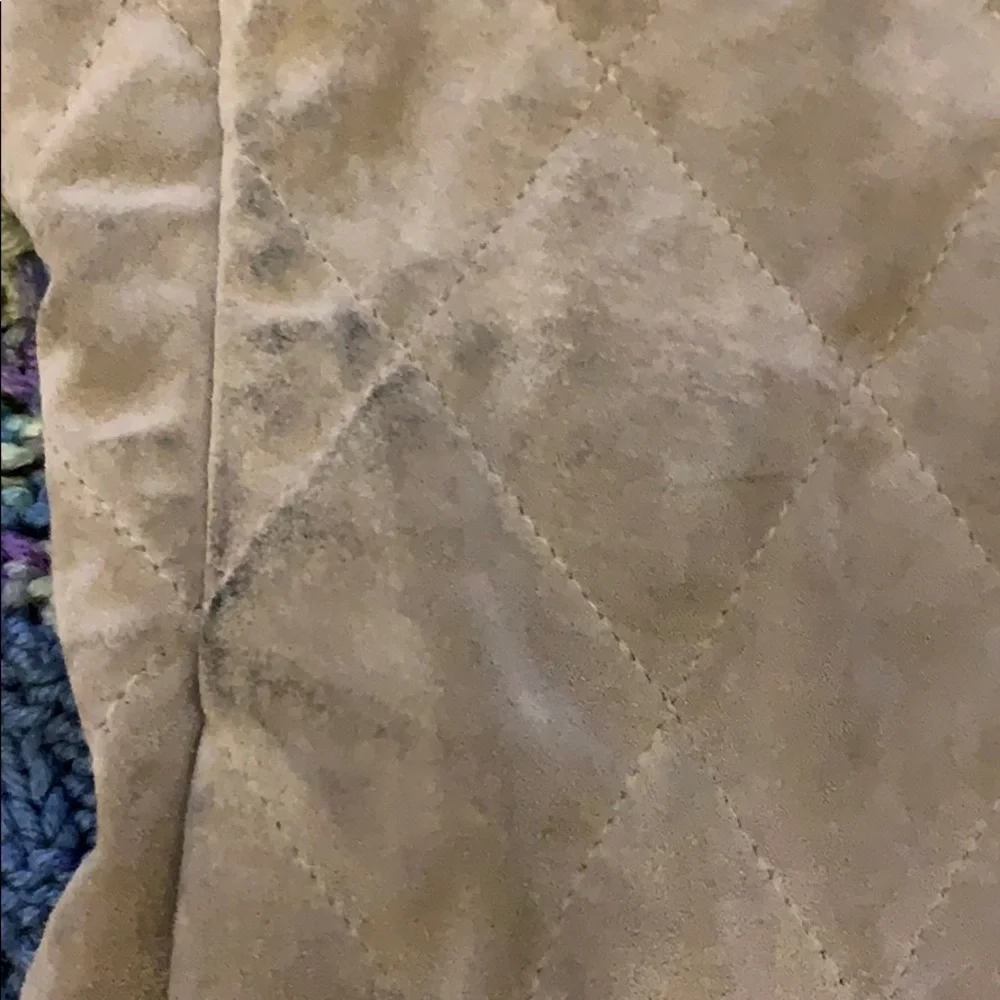 Ann Taylor Quilted Vest - Picture 7 of 7